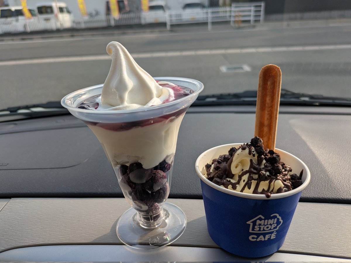 いはけん tweet media