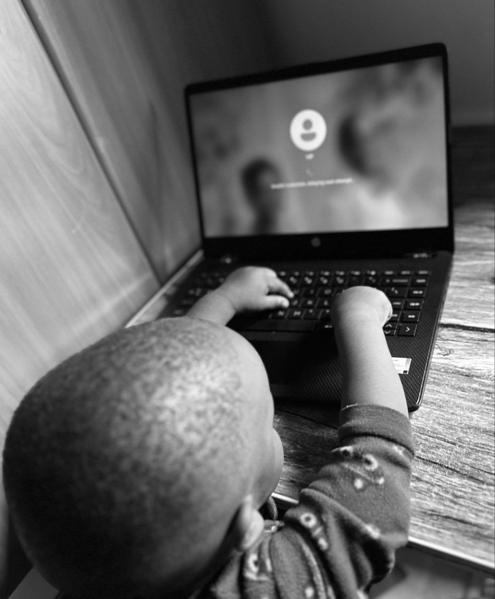 Omukulu abyekwatiddemu, yebuuza abaguzi mwekwese wa, nga tabalaba ku <a href="/mo_toyscorner/">Mo-toys Kids Corner</a> gyabalindidde okubaweereza?😊