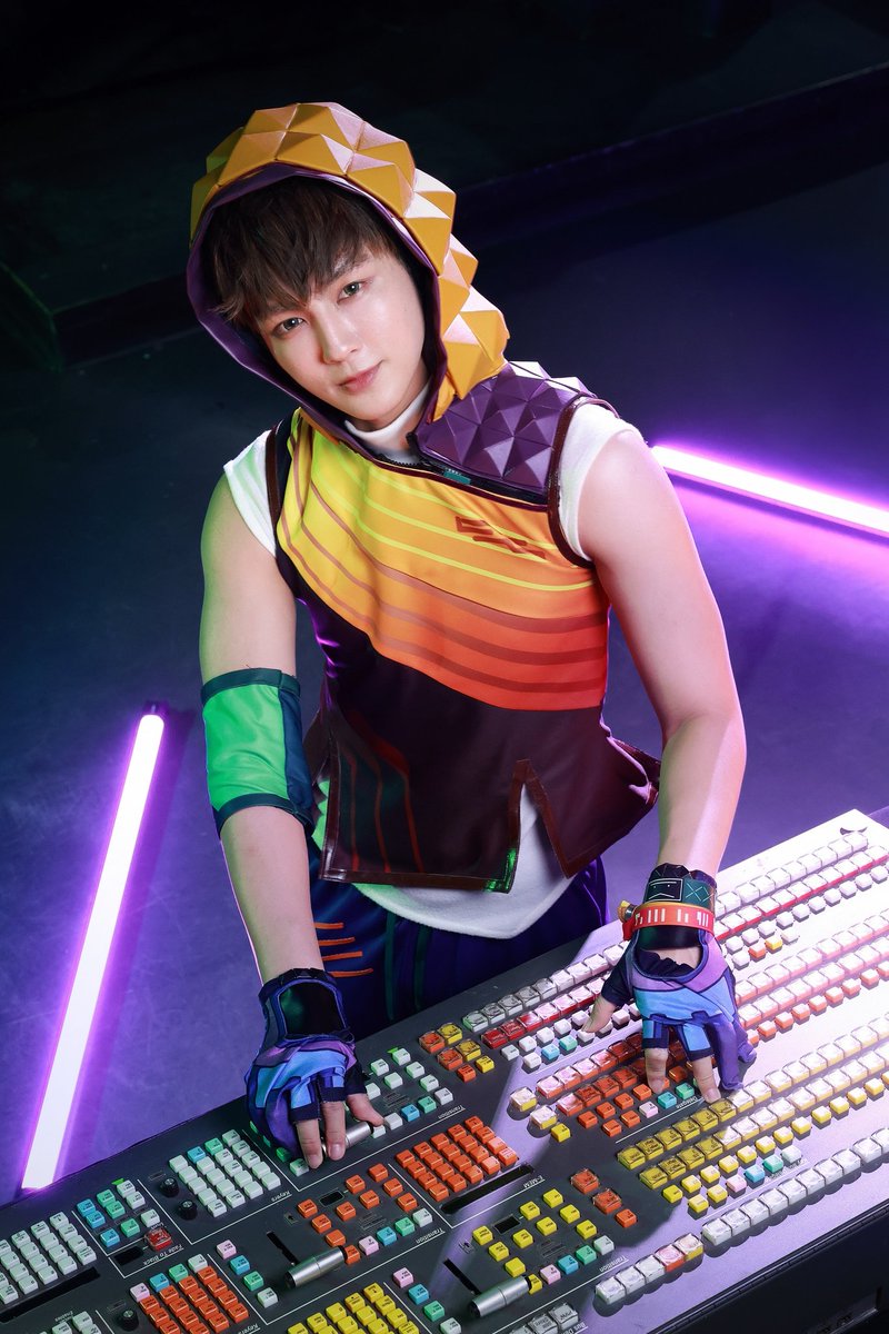 SECRET Styled tweet media