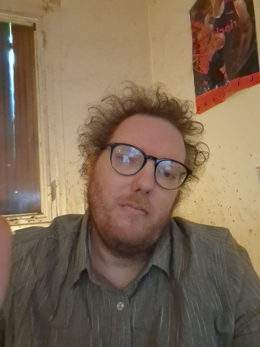 LesMdrrr's tweet photo. Avant et dans 3h changement total de look https://t.co/YV7pxwtgd5