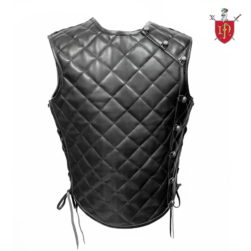 FuduliNico's tweet photo. https://t.co/blejWcNLO6 Ref.: 131CACN095131 
Entrena como un auténtico esgrimista histórico.
Coleto de cuero negro acolchado diseñado para ofrecer protección, comodidad y estilo en cada movimiento.
Hecho por encargo  #EsgrimaHistórica #HEMA https://t.co/tBbAaDzbwP