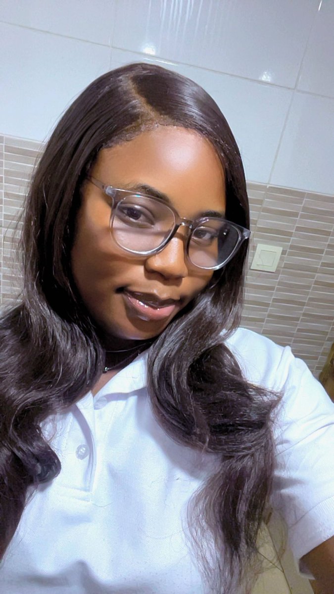 Big Favour, not the small one💞 tweet media