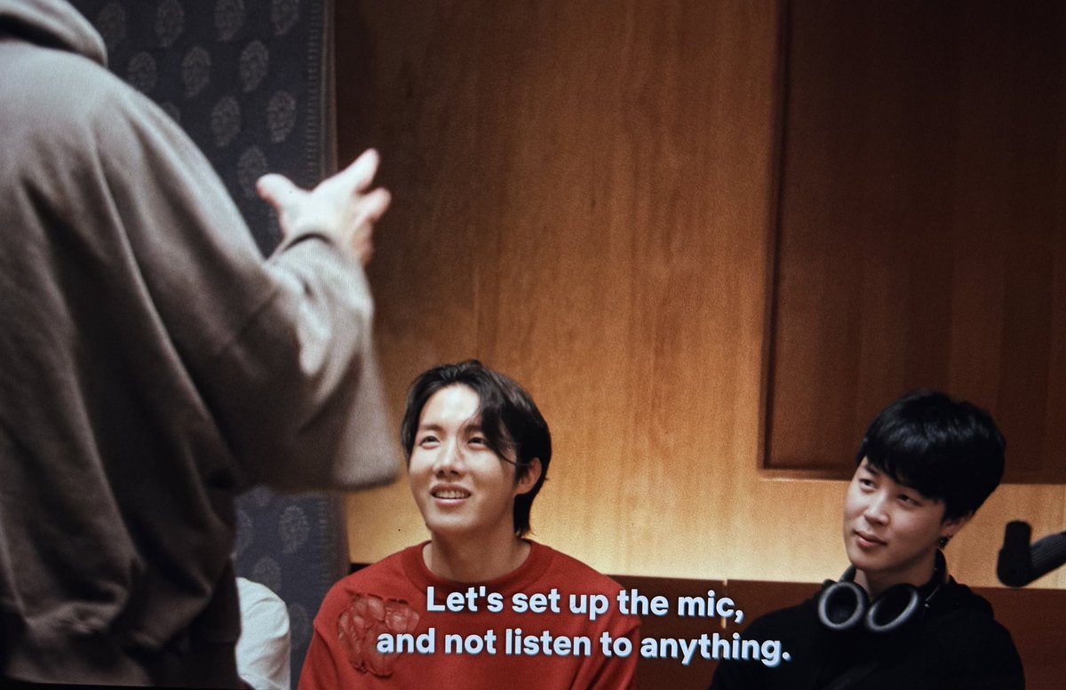 zara ❤︎ SEEING BTS tweet media