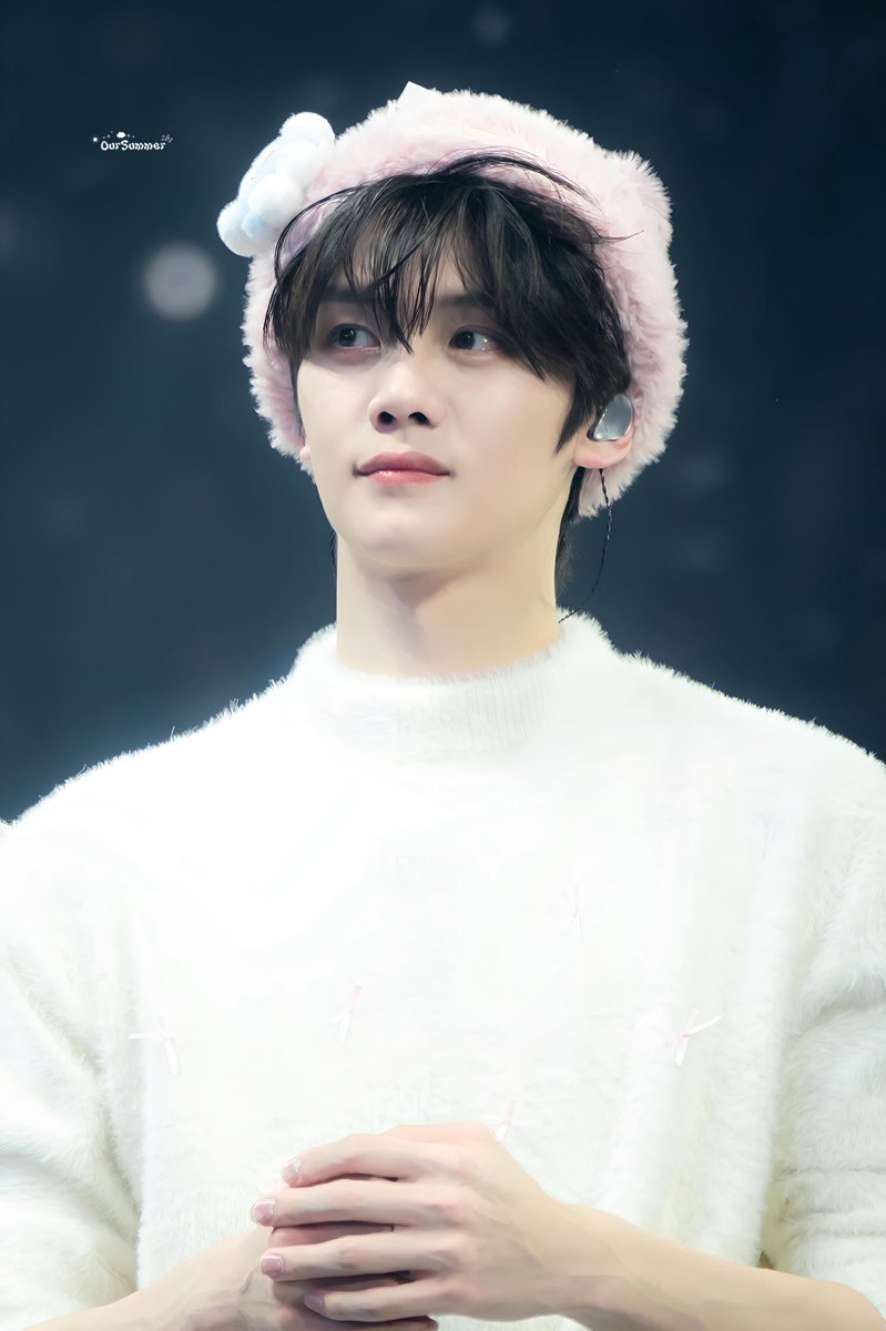 𝙊𝙪𝙧 𝙎𝙪𝙢𝙢𝙚𝙧 ☀︎ ⋆⁺₊⋆ tweet media