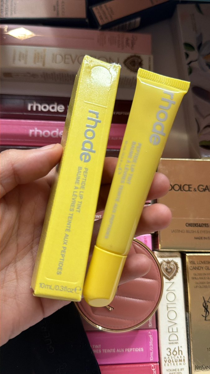 luvia 𓃺 tweet media