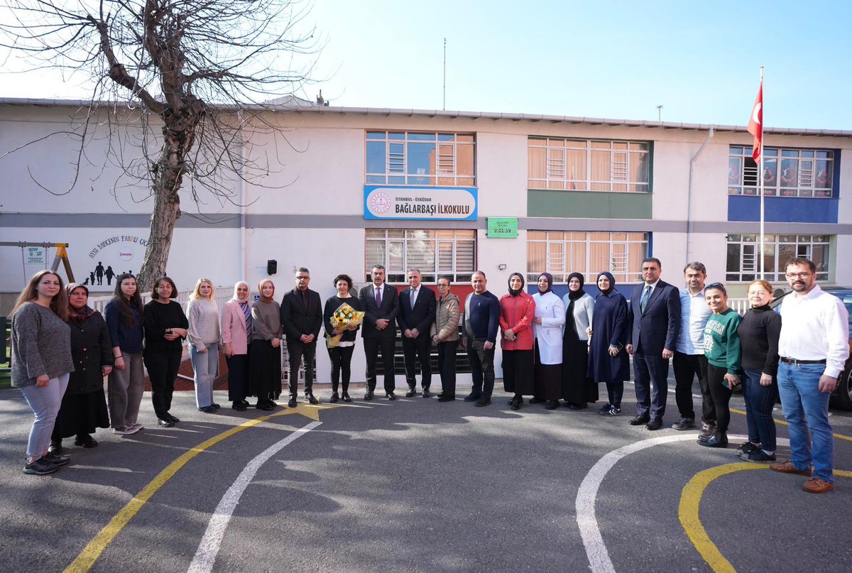 📍İstanbul

Kadim şehrimiz İstanbul’da Bağlarbaşı İlkokulumuzu ziyaret ettik.

Sevgili öğrencilerimizin derslerine iştirak ettik, çalışmaları hakkında kendilerinden bilgiler aldık, mutlu anlarına tanıklık ettik. Kıymetli öğretmenlerimizle bir araya gelerek eğitime dair