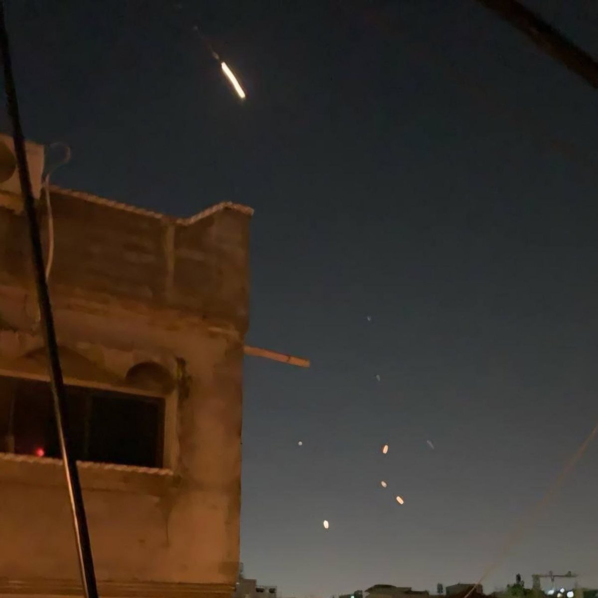 نورا براتی tweet media