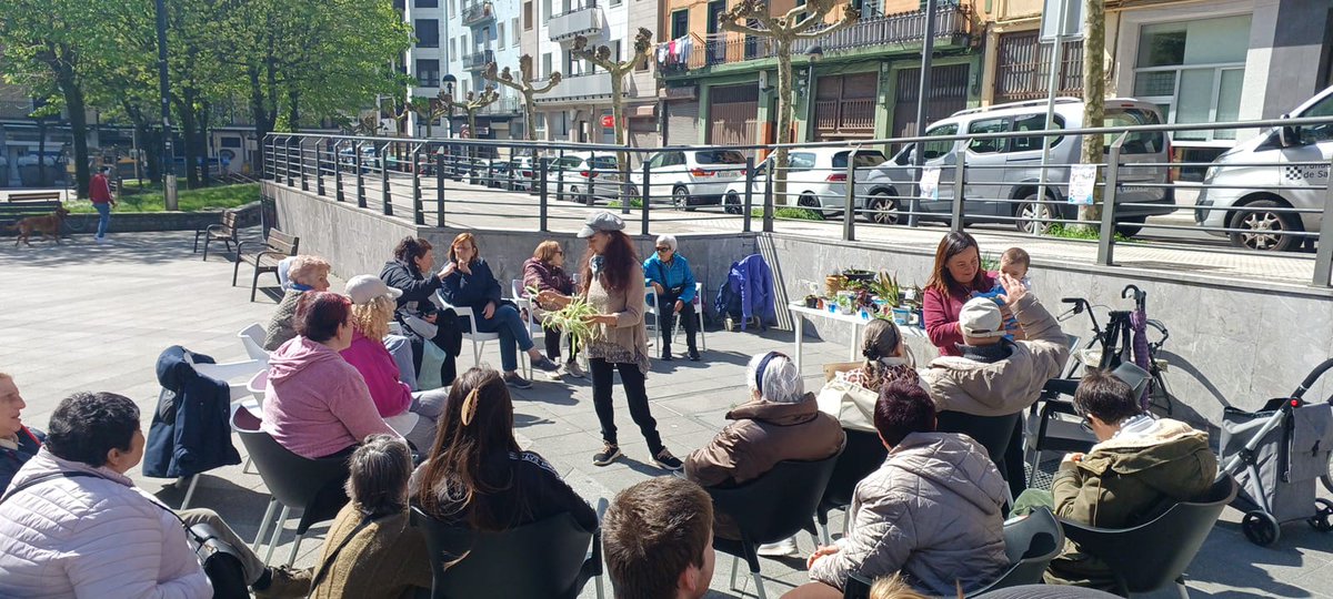 Adinkide tweet media