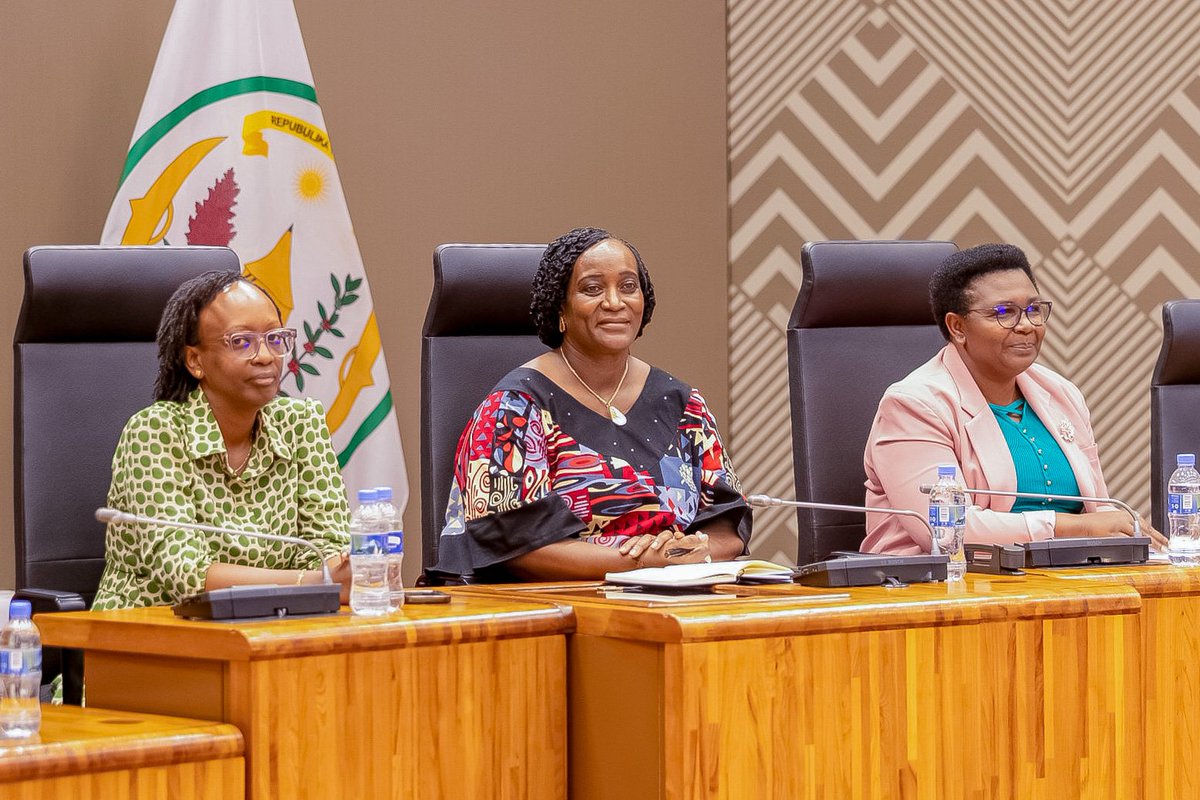 unwomenrwanda's tweet image. Yesterday, women leaders gathered at the AWLN-Rwanda Summit to celebrate women`s excellence &amp;amp; resilience. Convened by @RwandaWomen &amp;amp; UN Women, the summit reflected on AWLN’s impact, fostered knowledge exchange &amp;amp; explored synergies to accelerate #GEWE across national priorities.