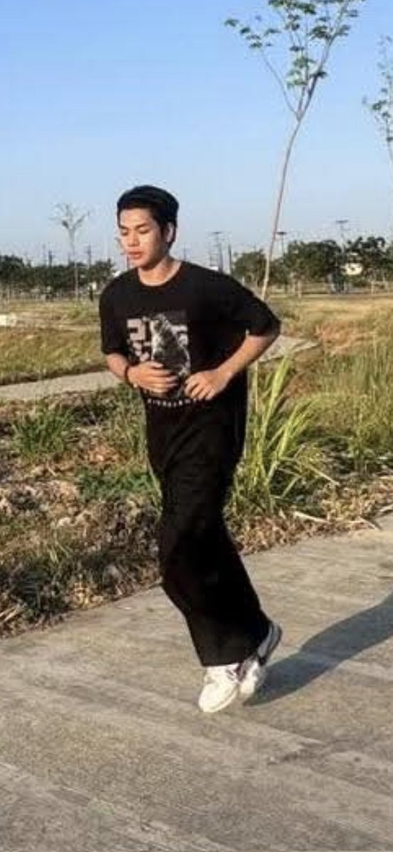 Stay fit, stay healthy, stay safe and enjoy KIM..
BON TRAVAIL...
#HORI7ON_KIM 
<a href="/HORI7ONofficial/">HORI7ONofficial</a>