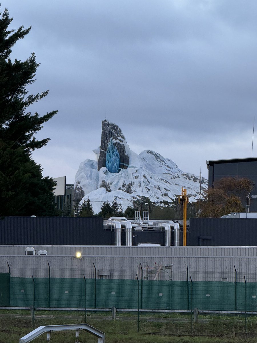 Thrill Pix tweet media