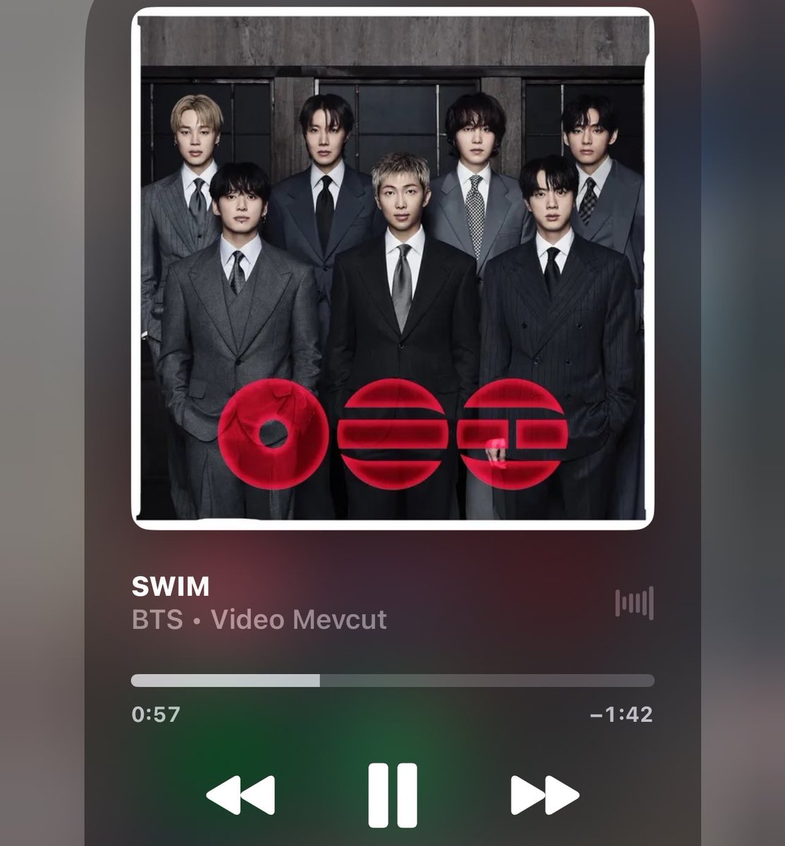 vic is seeing bts 🪭 ⋆˚࿔ tweet media