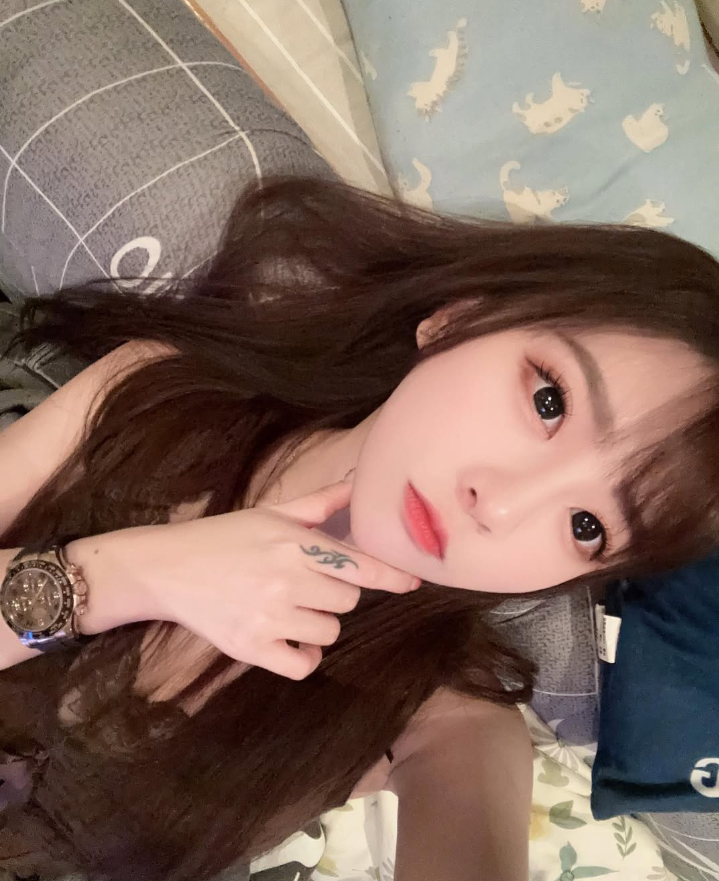 服裝設計師--小美美🇹🇼 tweet media