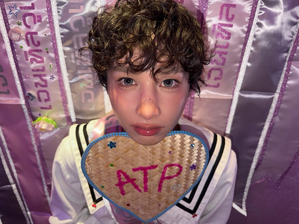 jing ✭ tweet media