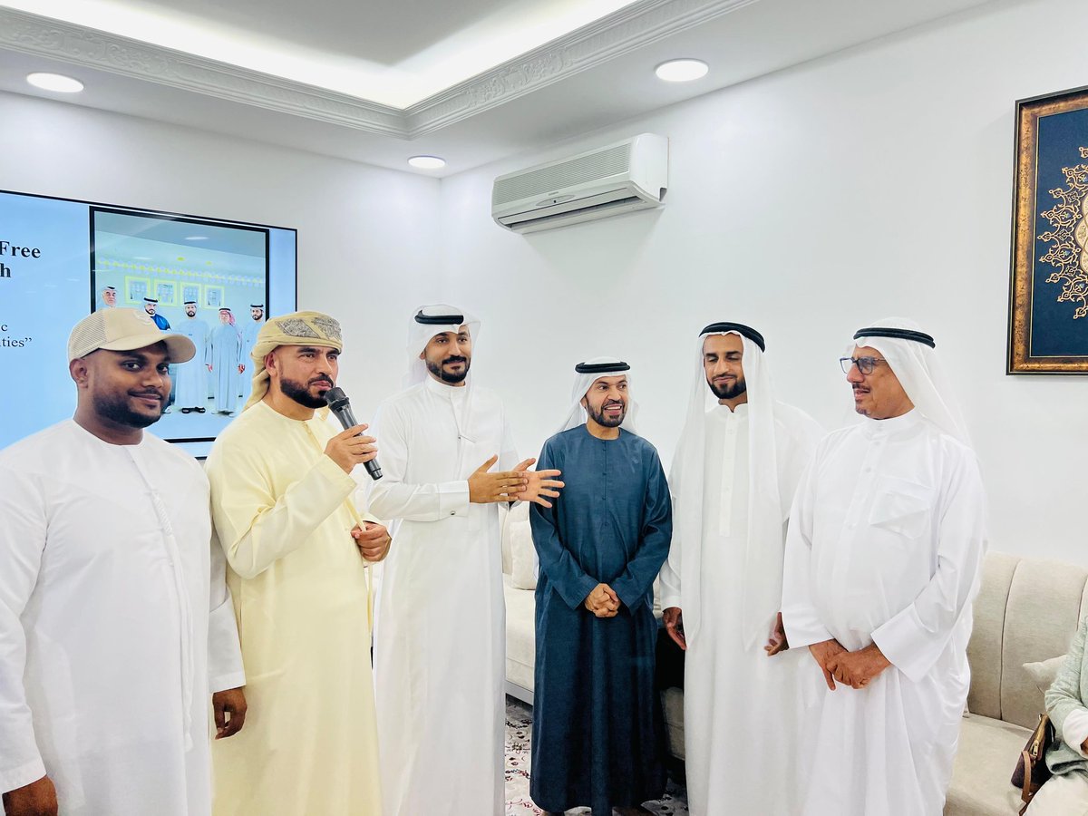 omarzooqi's tweet image. A memorable evening at Marzooqi Majlis ✨
We were honored by the visit of Saudi actor Hashim Omar, whose presence added a special touch to the night.
@hashim_abbas150

 #DubaiEvents
#DubaiNetworking
#SaudiActor
#CelebrityVisit
#DubaiLife