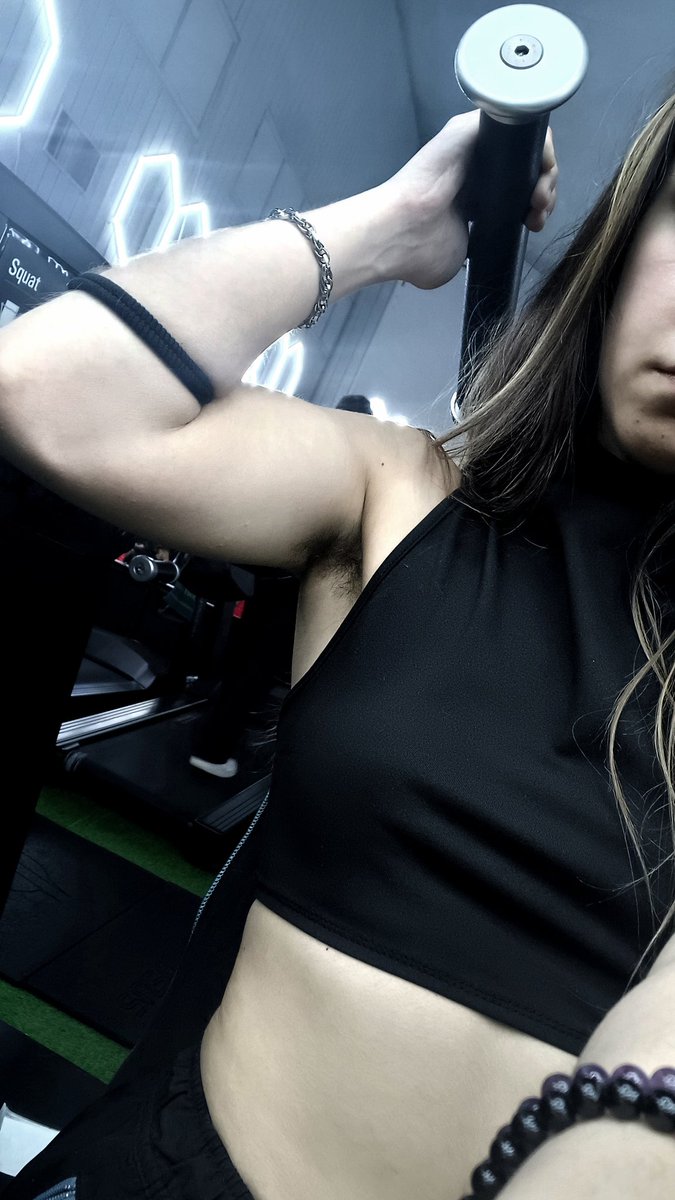 𝖫𝗒𝖼𝖺𝗇! tweet media