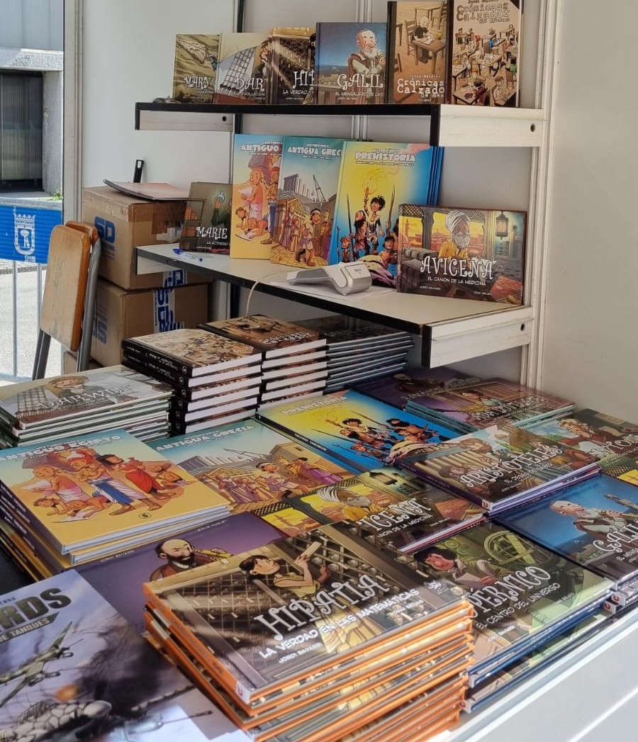 Colección Científicos tweet media