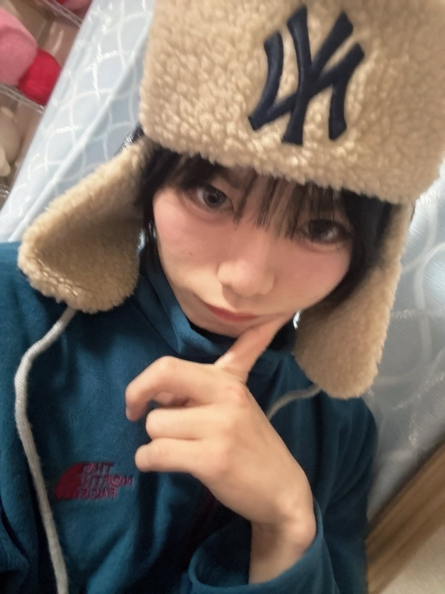 謎画角
今年入ってちゃんとした自撮り