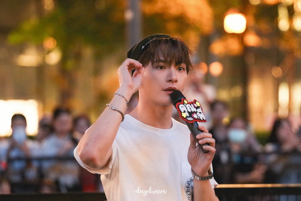 daydream 💛⛅✏️📖 tweet media