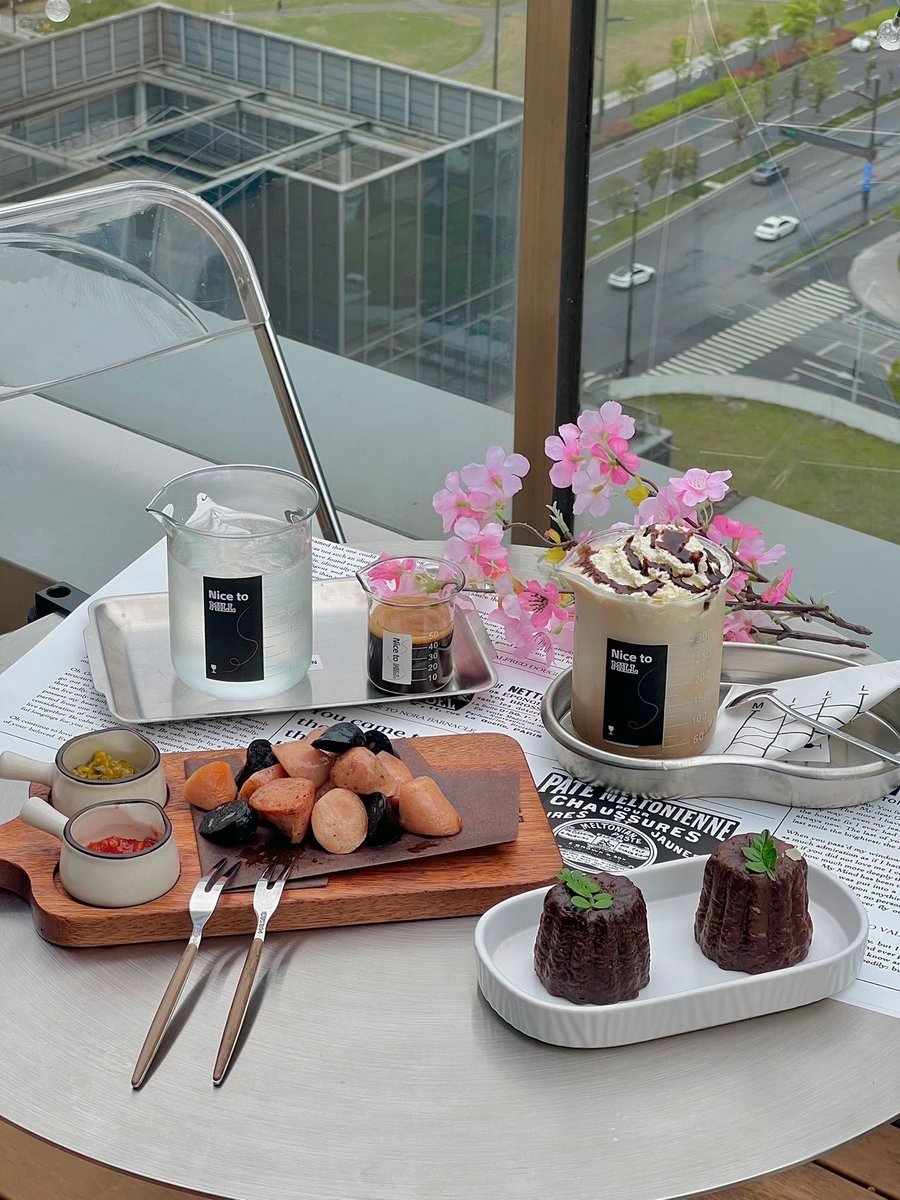 Andrey Menems tweet media