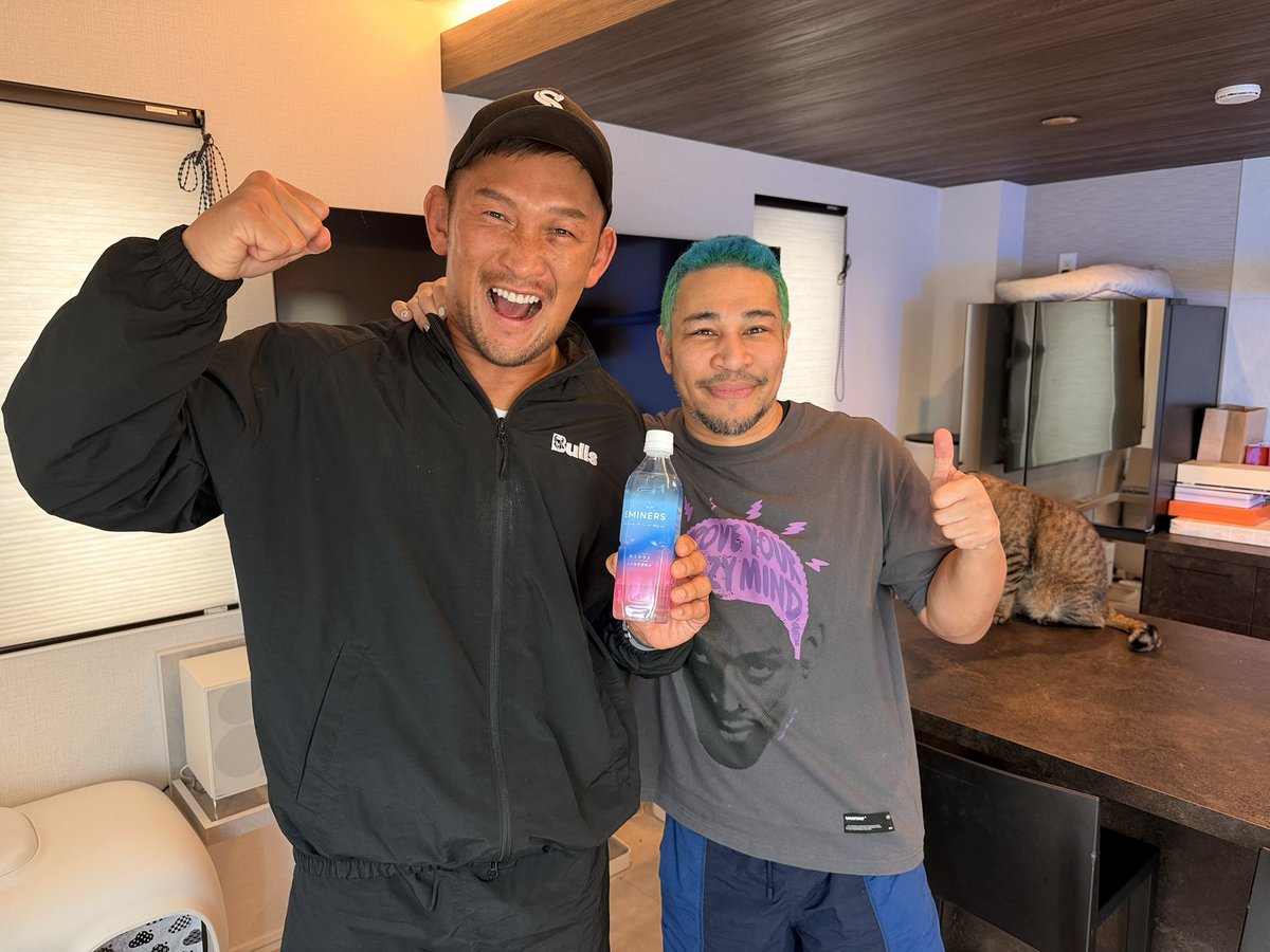 ストラッサー起一 tweet media