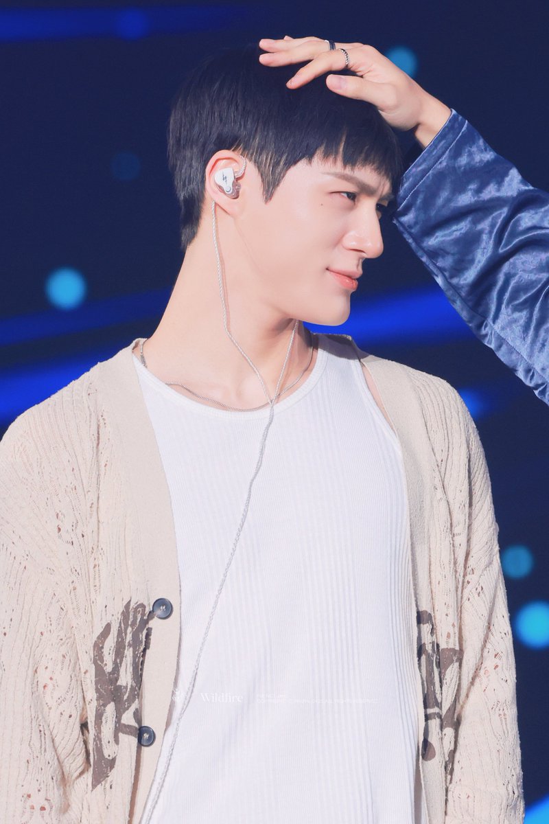 𝐖𝐢𝐥𝐝𝐟𝐢𝐫𝐞. tweet media