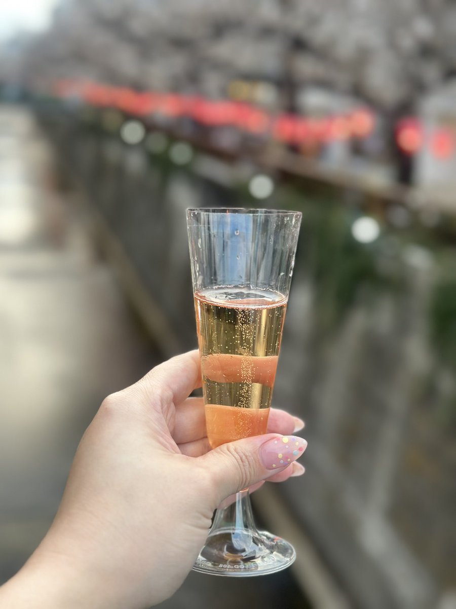 Alegraphe tweet media