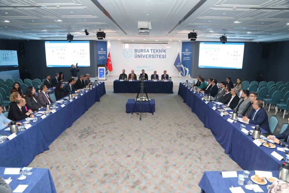 turkhabercom's tweet image. BTÜ Danışma Kurulu Toplantısı'nda şehir ve üniversite iş birliği masaya yatırıldı

turkhaber.com/haber/btu-dani…

#bursa #btu