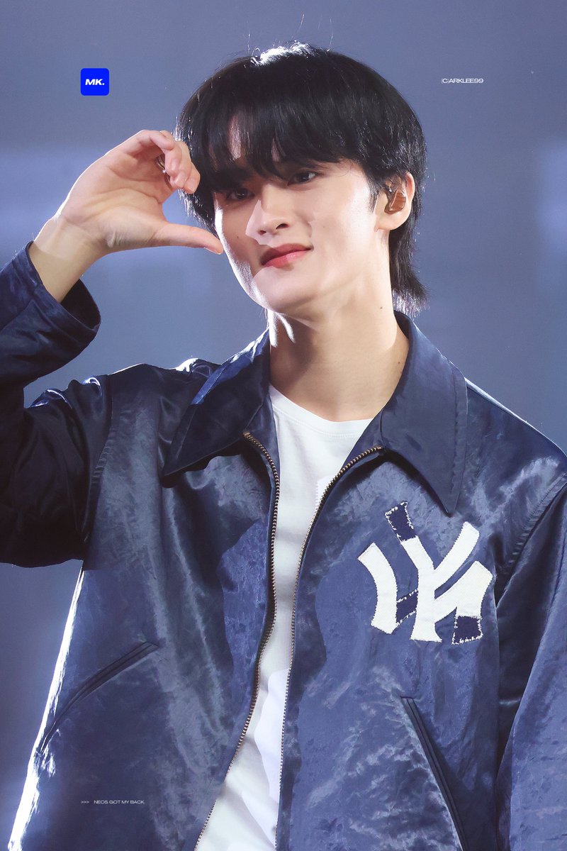 🎱+💚 tweet media