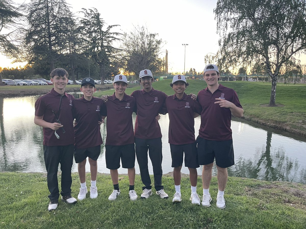 sobratosports's tweet photo. Boys Golf Update: 🏌️‍♂️🐾 
The team took on Silver Creek HS this week, playing Tuesday at San Jose Municipal GC and Thursday at Los Lagos GC.  With some new faces out on the course, the Boys stepped up and secured wins in both matches. 💪⛳️

Great workDawgs! — keep it up! 🐾 https://t.co/xWLsZWziWh