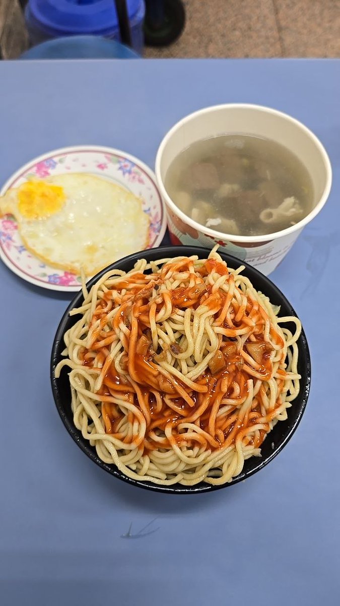 板橋G奶人妻 tweet media