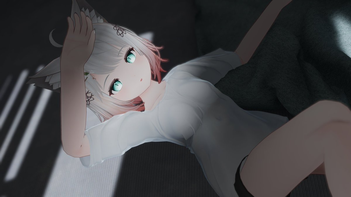 隣の客は観葉植物 tweet media