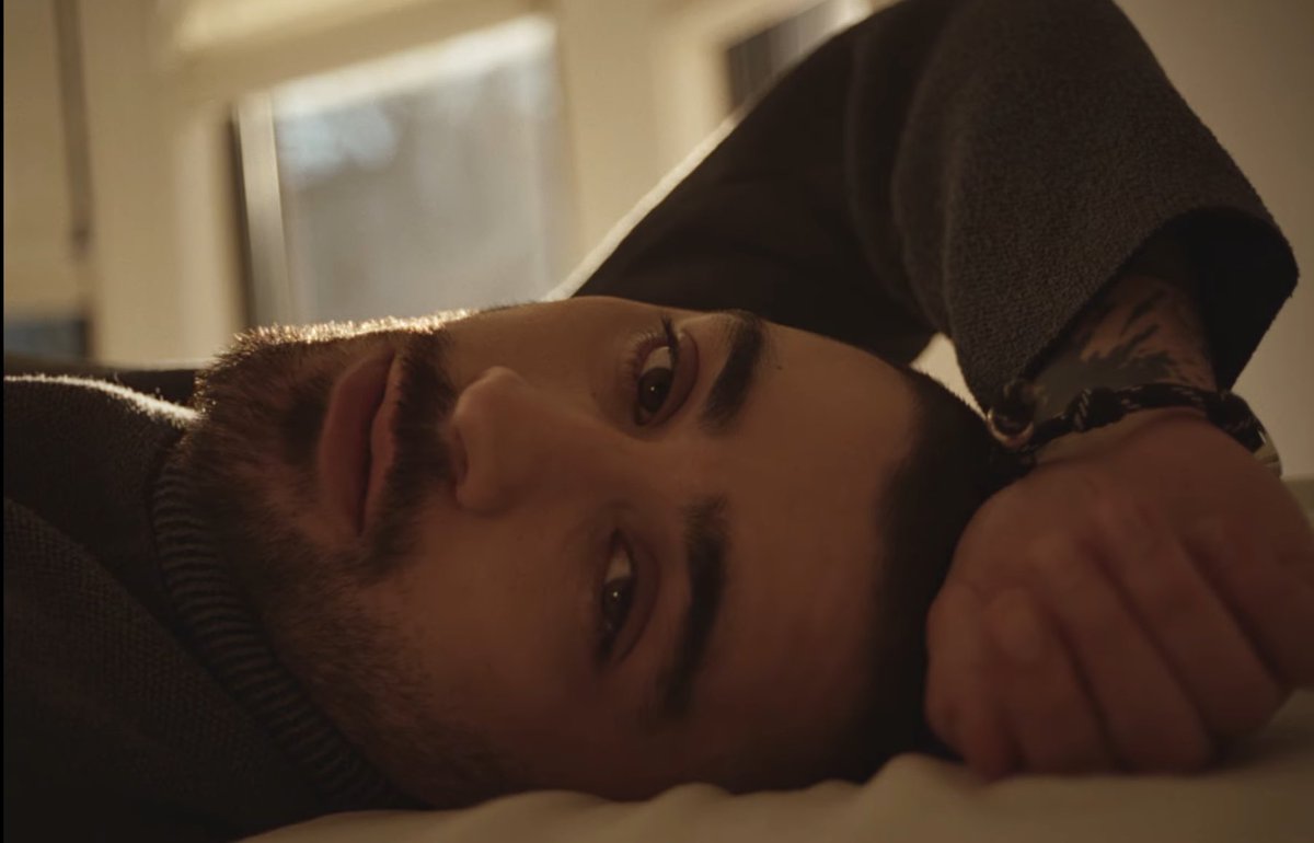 que ganas de despertar y poder ver este rostro todos los días, zayn te amo