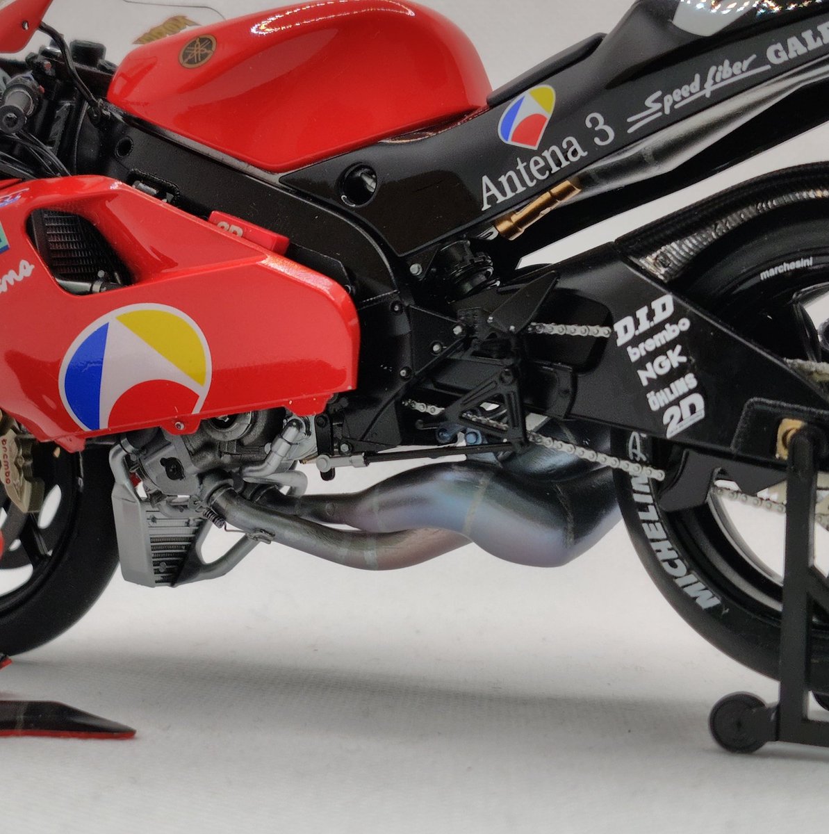 傳(でん) tweet media