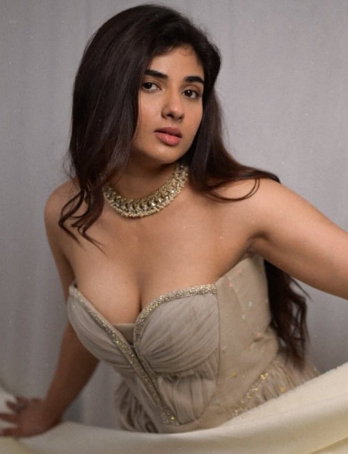 ⃟𝐌𝐨𝐡!𝐭𝐡𝐚⃝🌺 tweet media