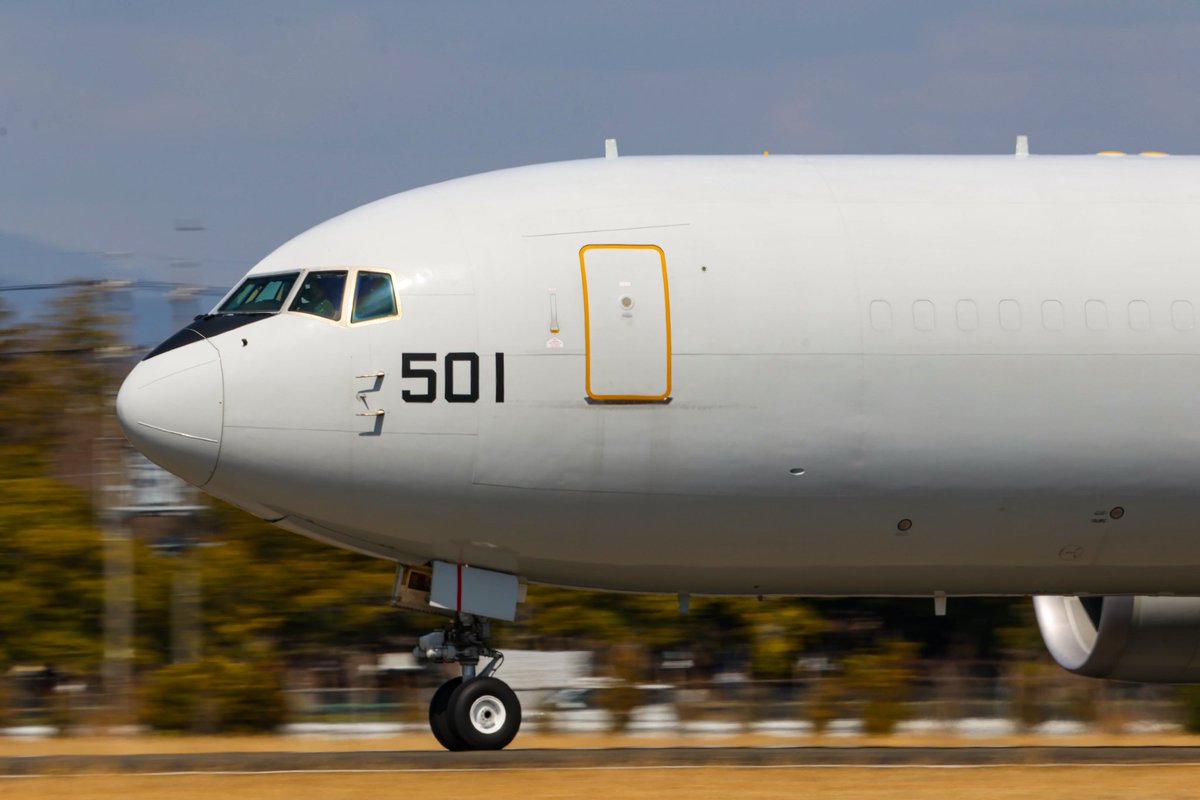 しまかぜ tweet media