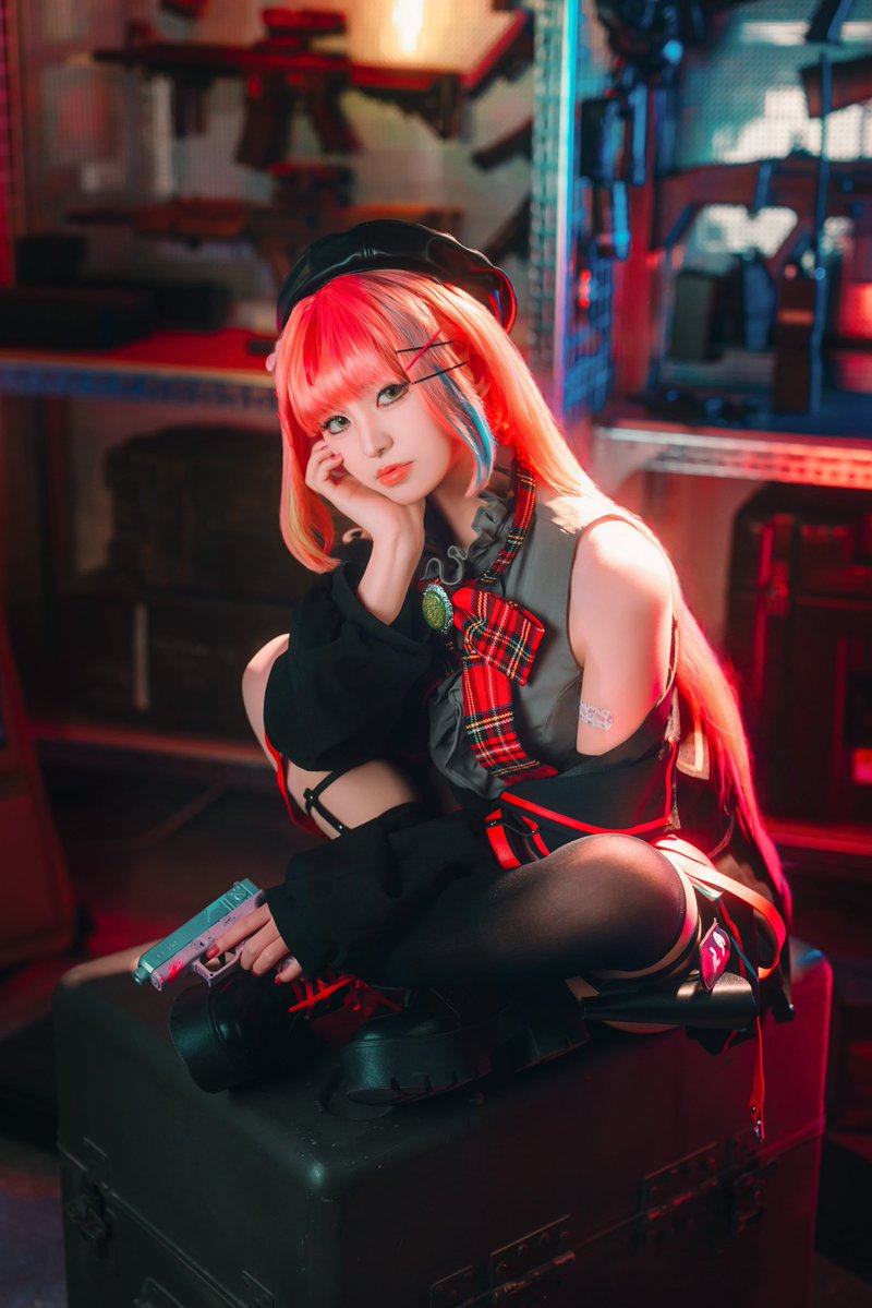 RIRI ✨ tweet media