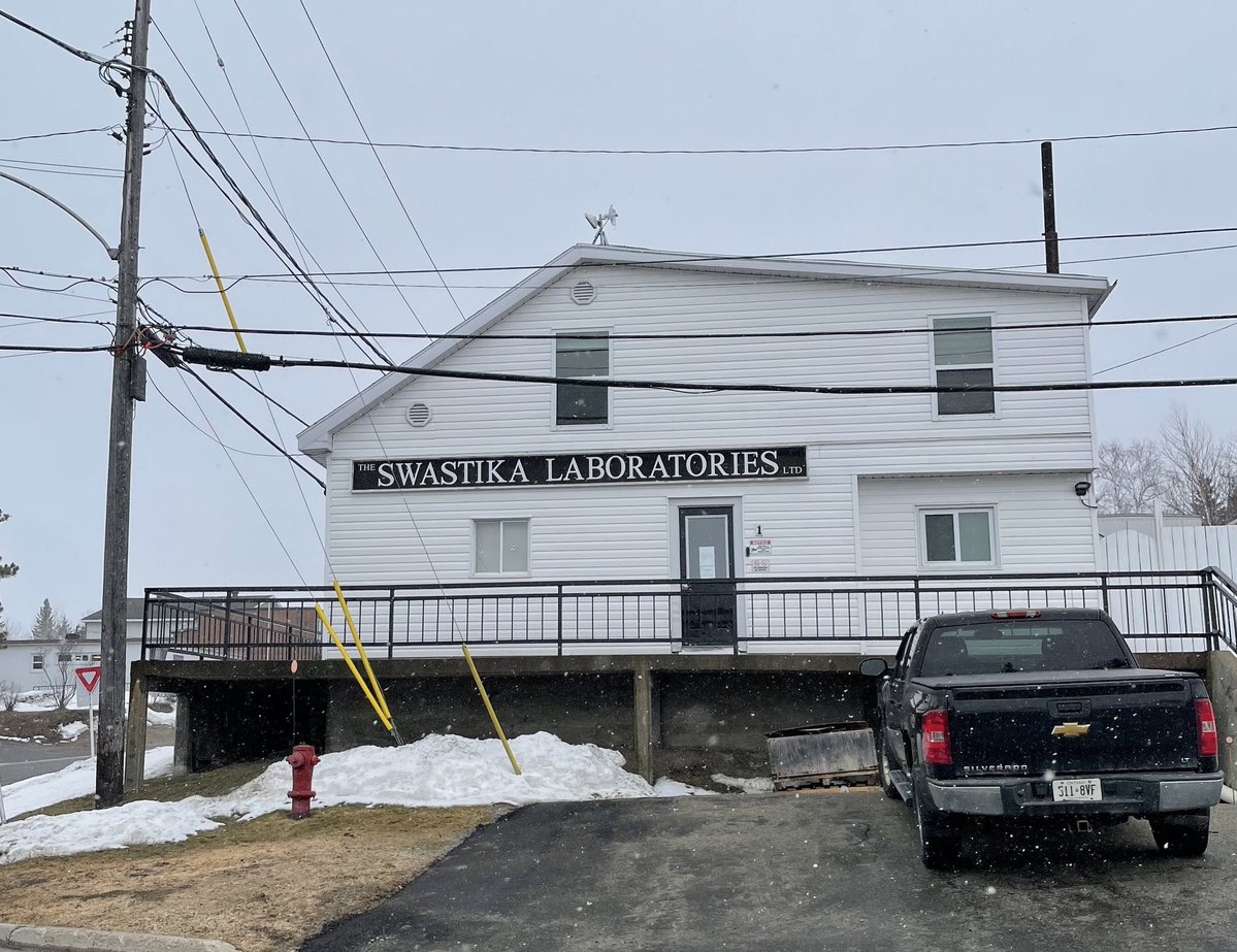 captive dreamer tweet media