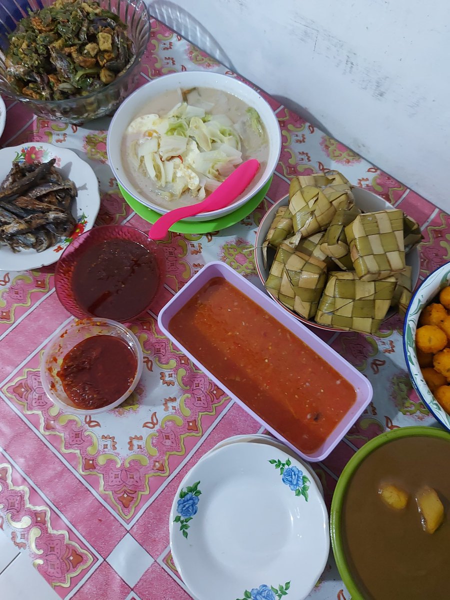 Vivienne tweet media