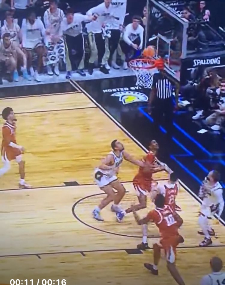 SnappyHooks tweet media