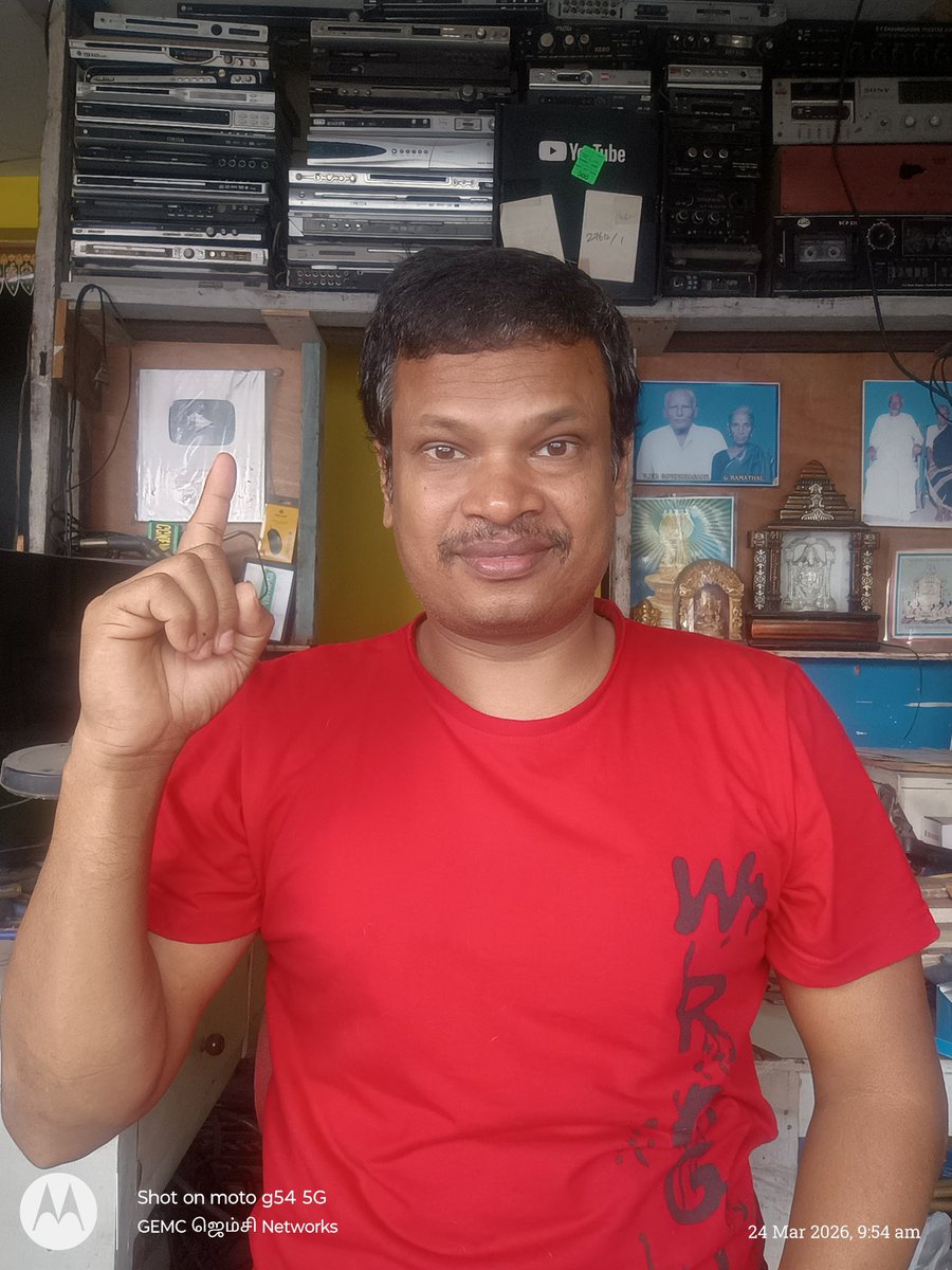 GemcNetworks's tweet photo. IOC , HP ,BP 
சிலிண்டர் தொடர்பான பிரச்சனையை தீர்த்துக் கொள்ள வாடிக்கையாளர் சேவை மைய எண் மற்றும் இமெயில் முகவரி நமது எக்ஸ் தளத்தில் இதோ லிங்க் 
Customer care no 
18002333555 
Customer care mail id
Servocare@indianoil.in https://t.co/rYVokg7hBL