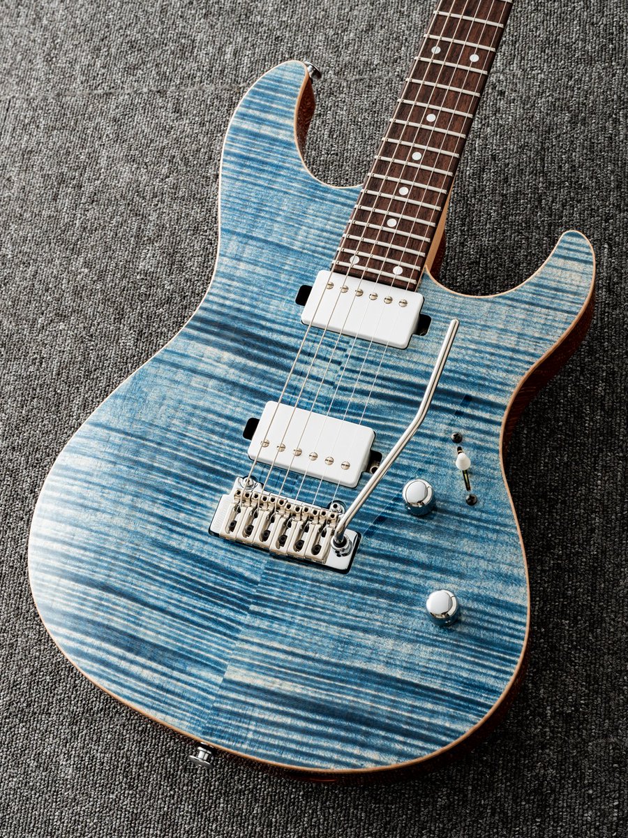 Black Smoker Guitar tweet media