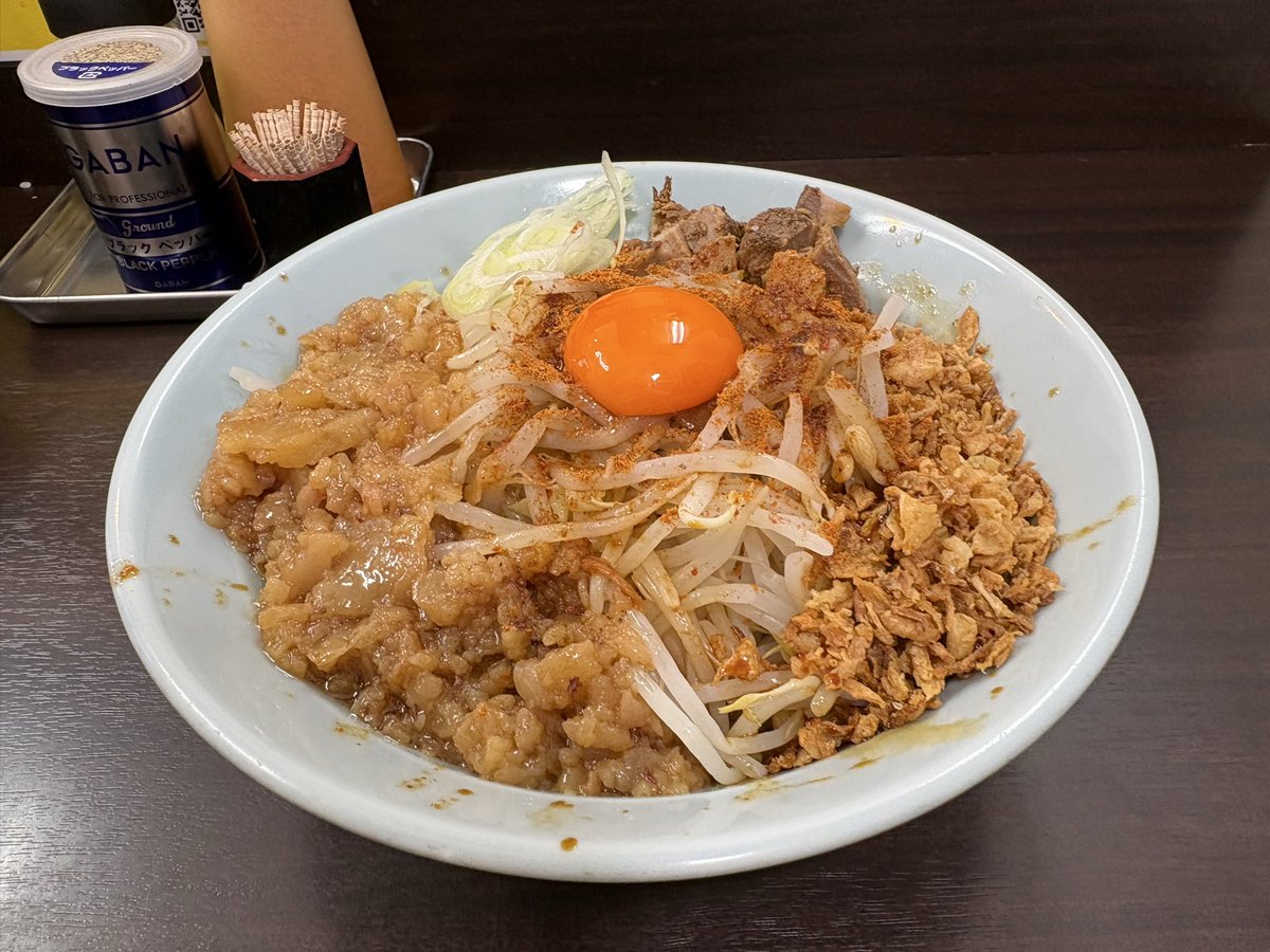 マシマシ麺まで　シビレピリ辛まぜジロー1050円　参る^_^