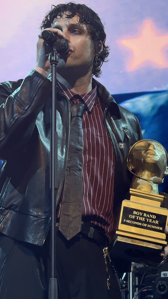 FC 5SOS Colombia 🇨🇴 ☕ tweet media