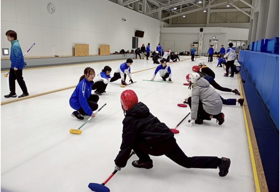 秋田大学カーリング部　新入生歓迎　2025 tweet media