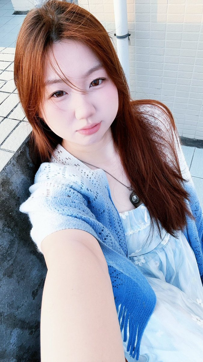 tdsttttt's tweet photo. 蓝色 https://t.co/CKKWod7qVd