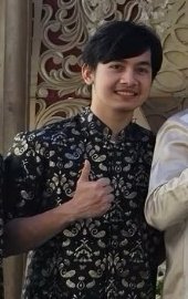 kuebulan227's tweet photo. Masya Allah gantengnya abang upi di nikahan unie hari ini. Ganteng ganteng ganteng 😍✨ https://t.co/LgzhtDE43X
