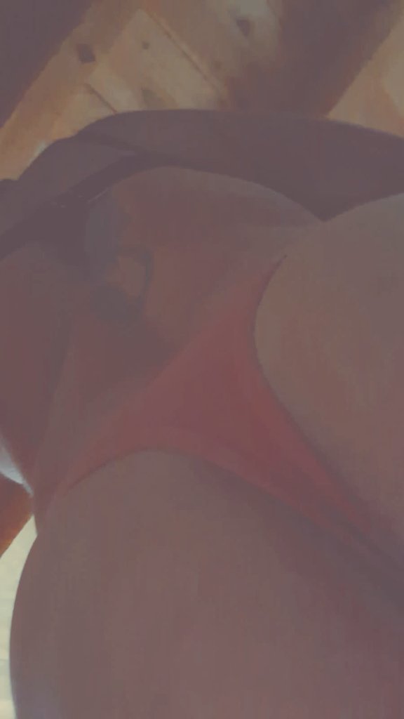 fun_lusty's tweet photo. Need a face to smother !!! #cakeater #ass #anal #vixnlifestyle #hotwife #slut #vixen #horny #505slut https://t.co/nlRS6jdlNW