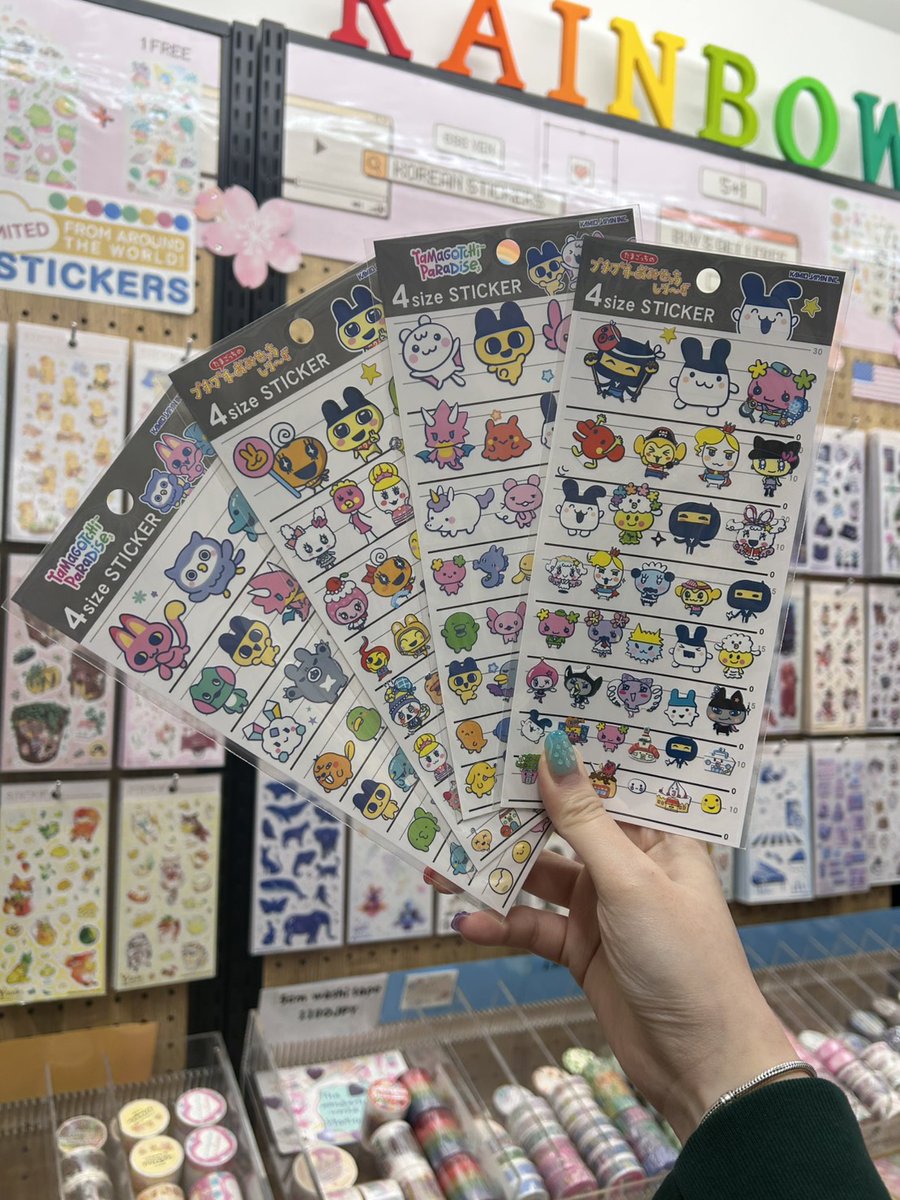 大人気！たまごっち4サイズシール4種類入荷しました✨ いろんなサイズが入っていて、手帳デコにも使いやすいかわいいアイテムです🥚💕 数量限定となります。 気になっていた方はぜひお早めにどうぞ！🌈

#たまごっち #シール #文具好き #文具女子 #かわいい文具