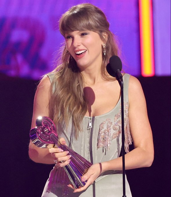 World Music Awards tweet media